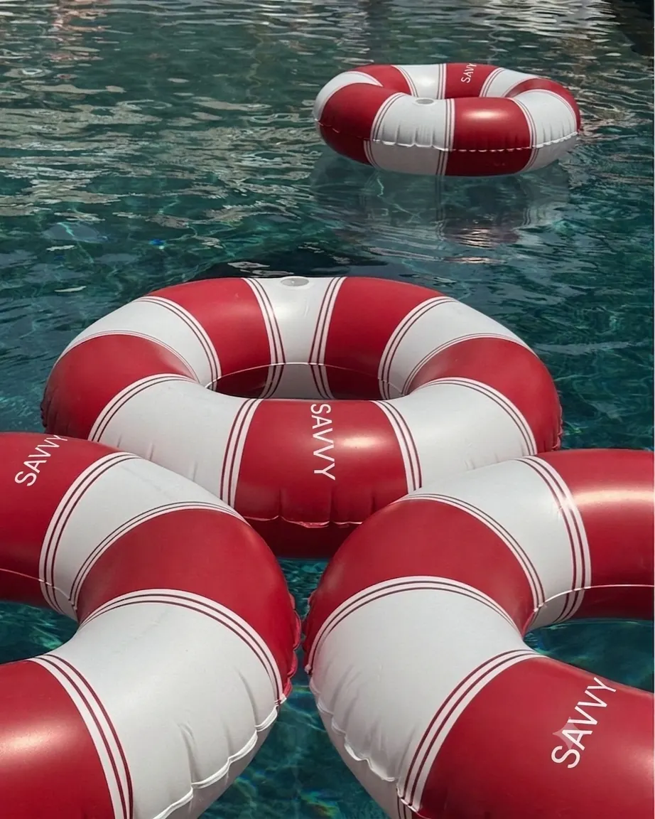 Red and white striped Savvy inflatable rings